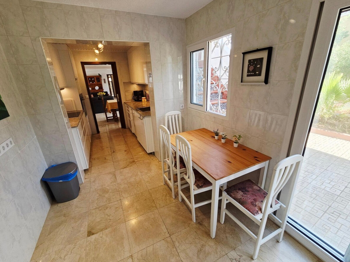 03866499-1327-47fc-8e97-7313a57243a9