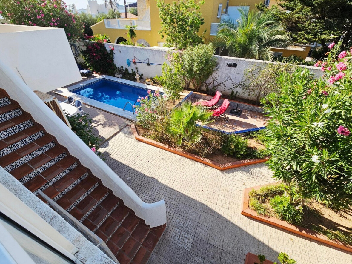 045209e6-1170-45fb-91fa-2beebf690834