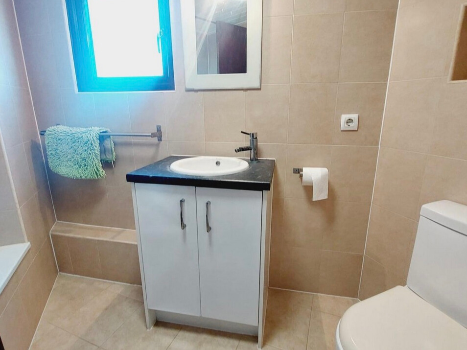 1a18dff7-083a-404a-b54e-3361331dc787