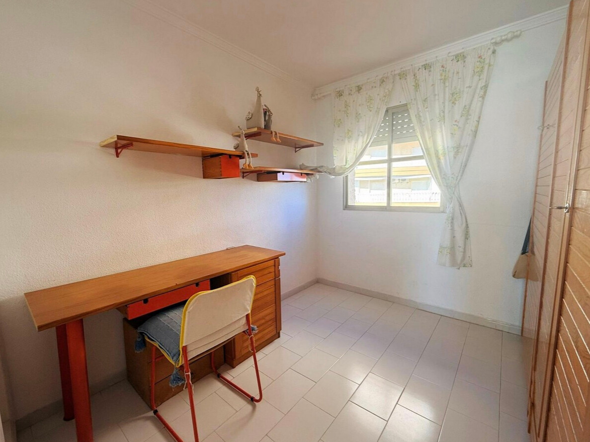 280b00e2-8074-4afb-baa4-0031193fc46c