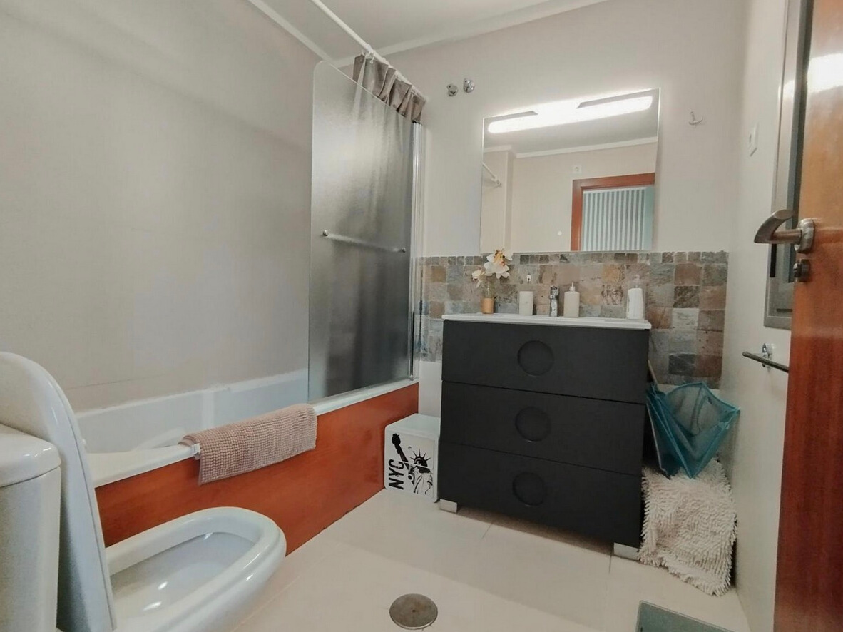 2efad439-c74c-4e53-8104-734ec2d7ba41