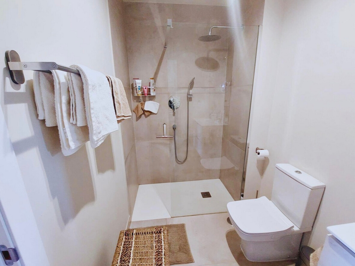 30b8be50-e625-42f3-85f9-1604d1b6bf95