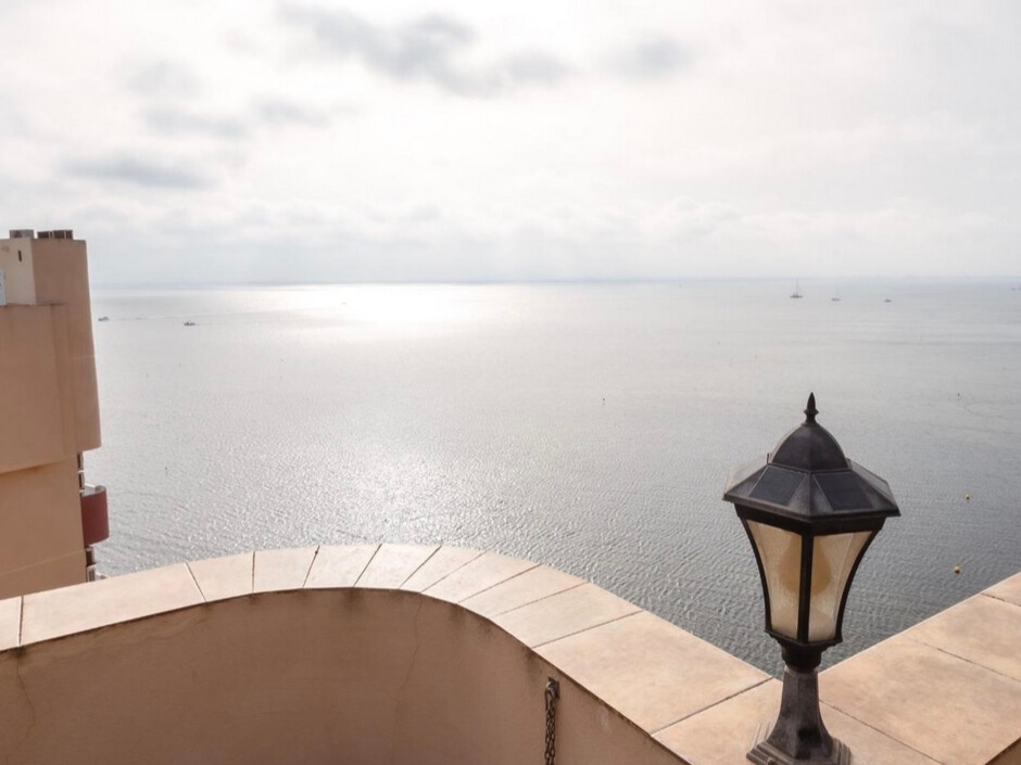 6c2b6383-5d98-4746-bb9b-abba94272be4