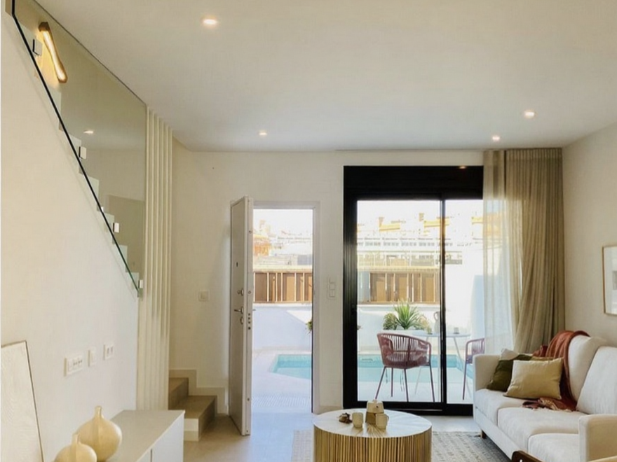 721f4cbf-2392-4af6-a6f2-43c71a47bc99