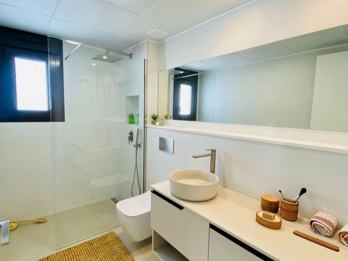 8057b65c-3cb8-4ff2-8a68-ad67b79fa65d