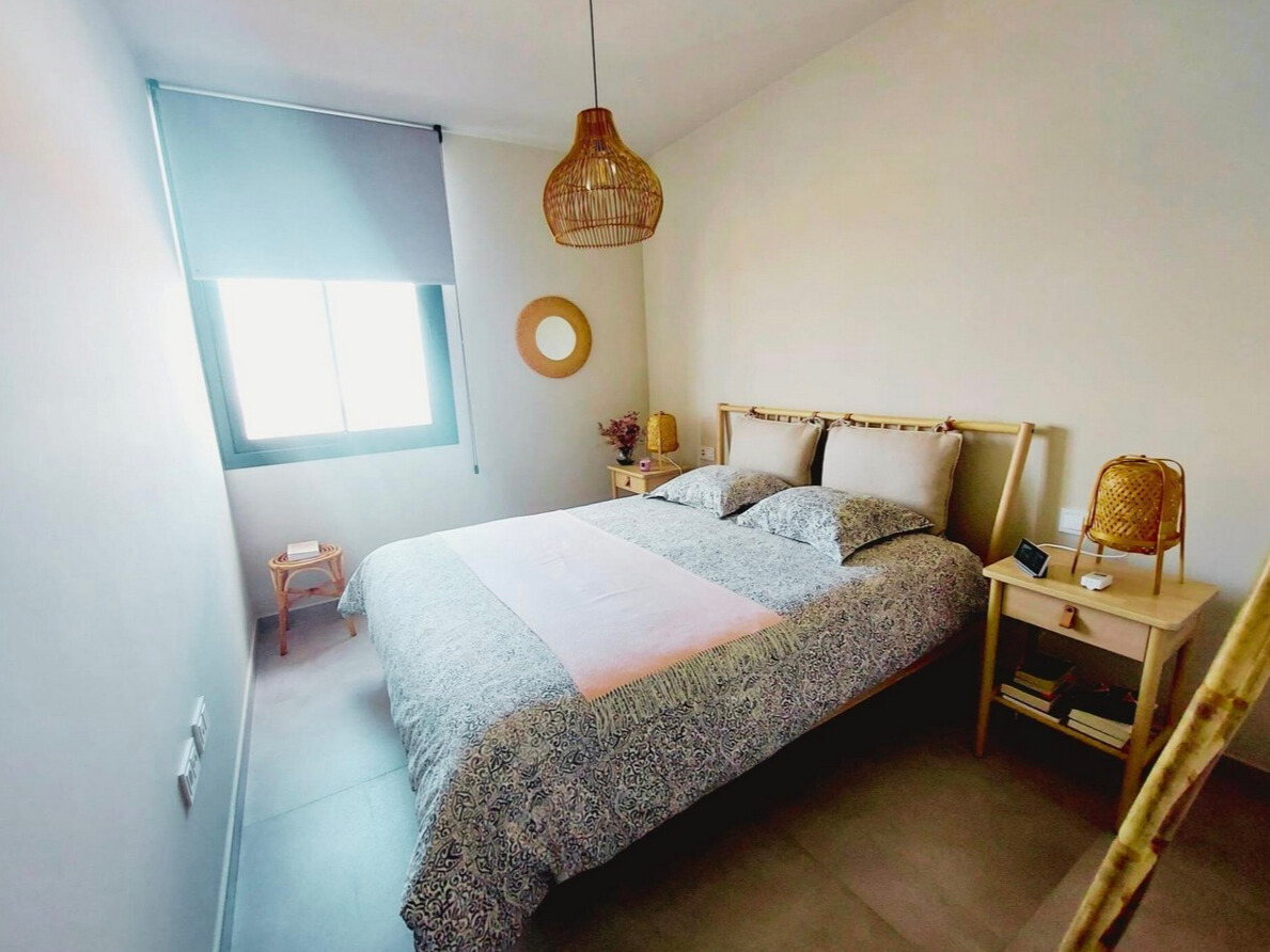 8c186a08-e021-4397-aa67-40b2aa7b41c2