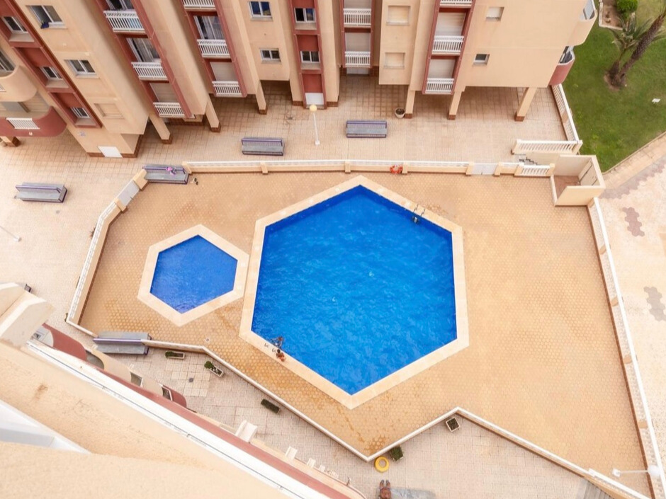 aa7607f4-5637-4379-8483-15666b4346cd