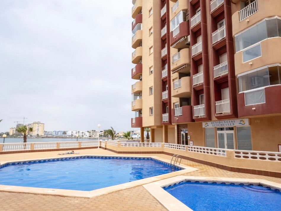 b0b13aec-4b77-4cf0-b029-5db3336ceaa6