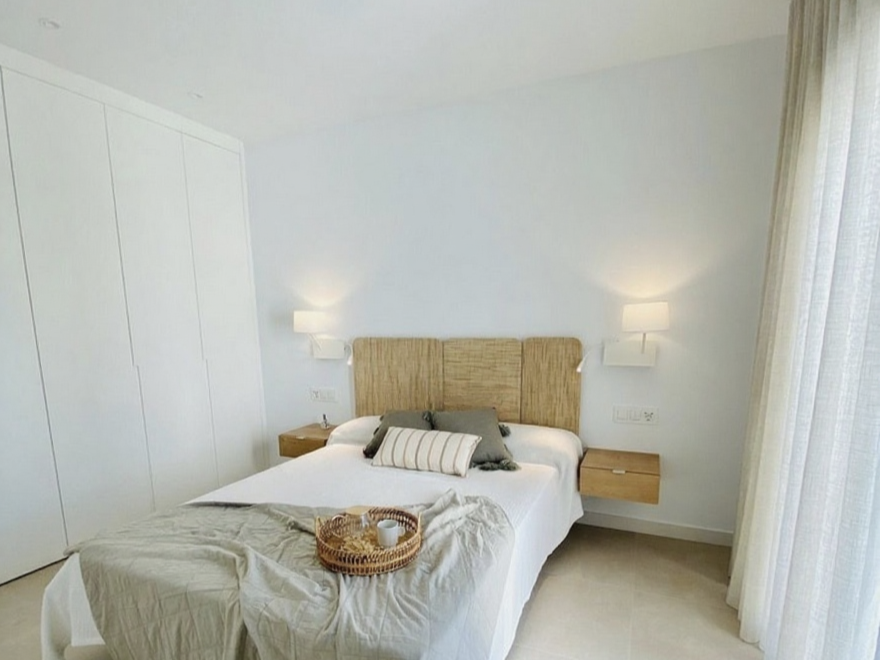 e0388f4a-e1c0-4953-9998-5df5bf0b1d6c