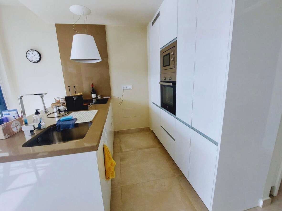 e664232a-9089-4fec-bade-66e248e24e19