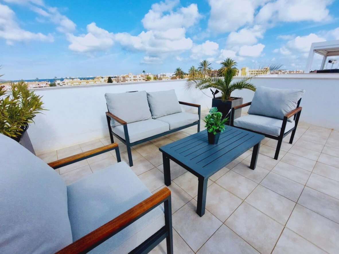 e740ff1c-6d74-46bd-8a83-4512f5cca39f