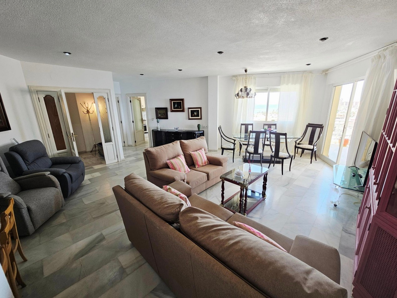 bb502276-ceed-4049-90db-0f498b8f3698