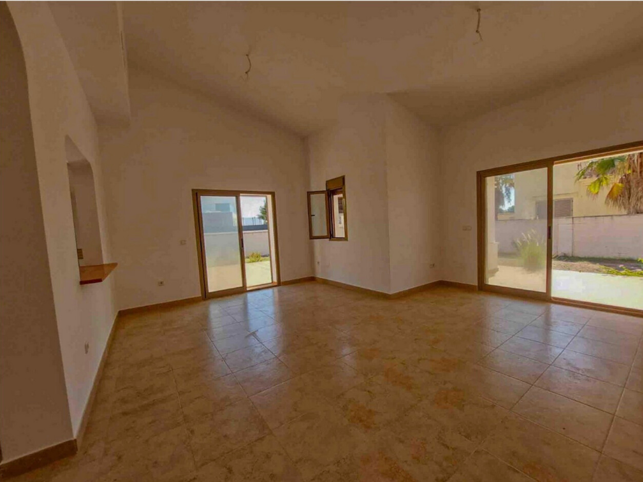 cfe16ff7-2006-4479-b11d-e94fab1c630f